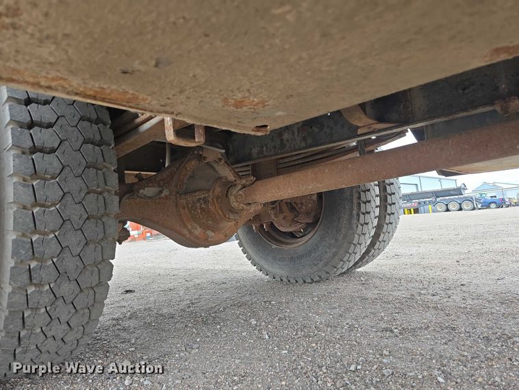 image for item DT6987 1992 GMC TopKick crane truck