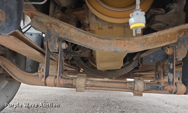 image for item DT6987 1992 GMC TopKick crane truck