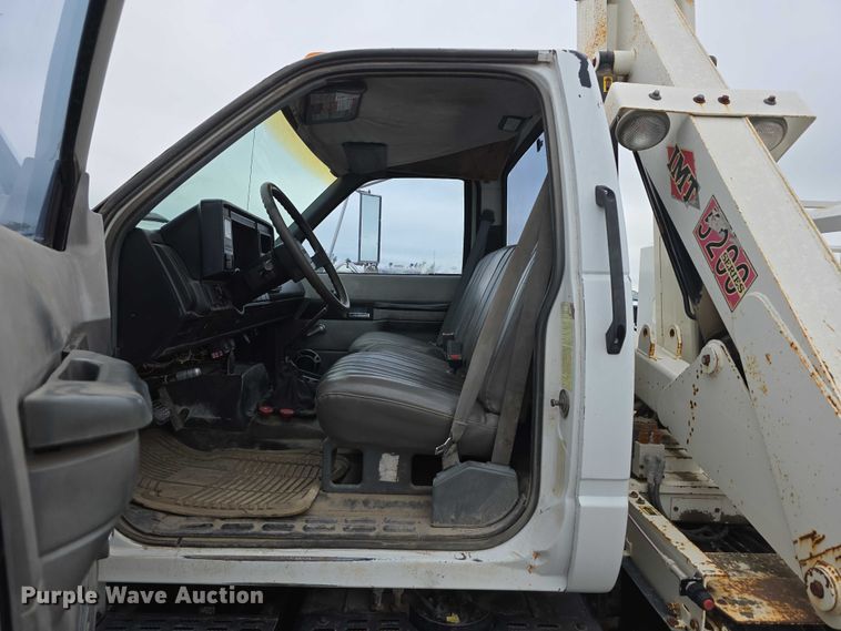 image for item DT6987 1992 GMC TopKick crane truck