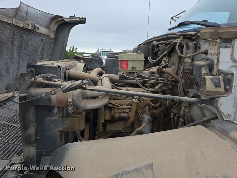 image for item DT6987 1992 GMC TopKick crane truck