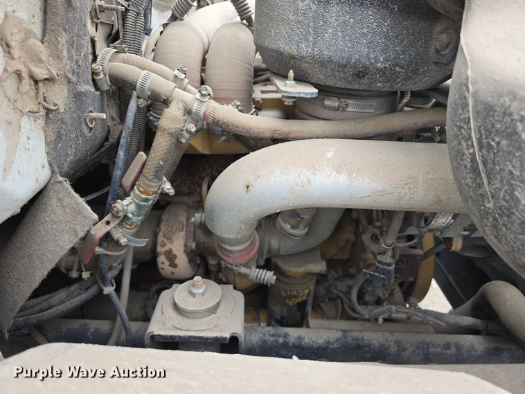 image for item DT6987 1992 GMC TopKick crane truck