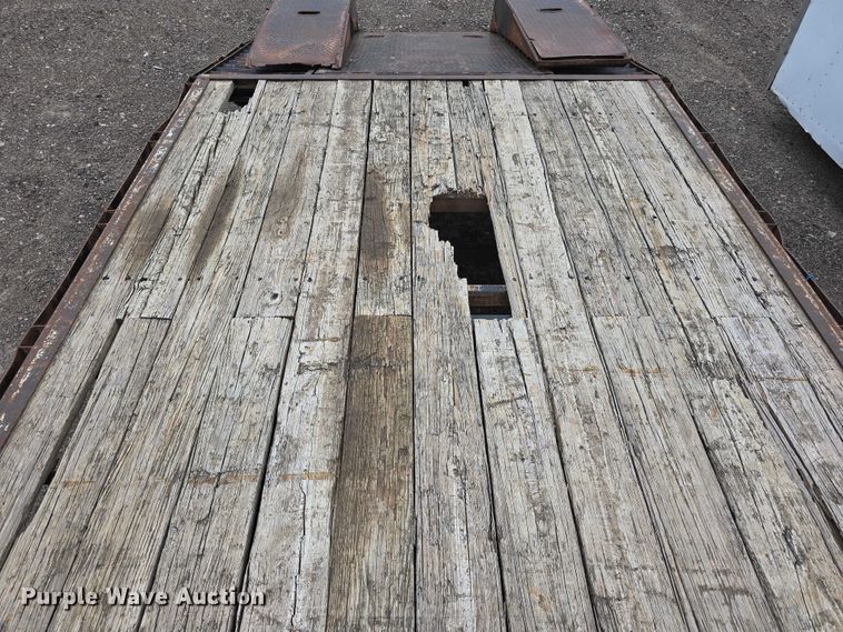 image for item DT6988 2002 Travalong equipment trailer