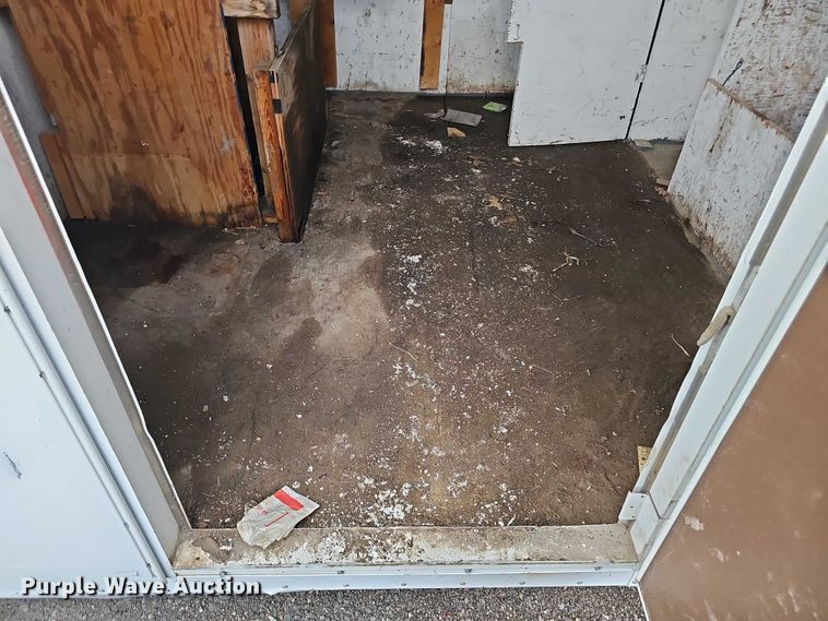 image for item DT6989 1994 Shop built enclosed cargo trailer