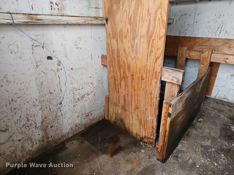 image for item DT6989 1994 Shop built enclosed cargo trailer