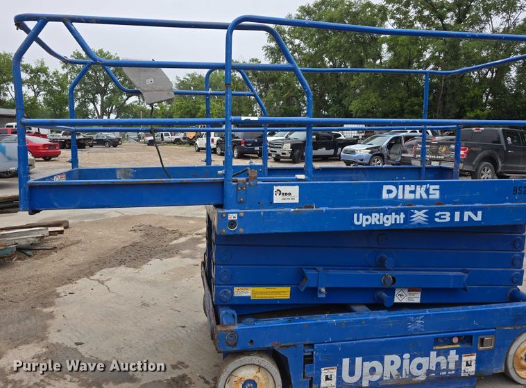 image for item DT6993 Upright, Inc. 66850-010 scissor lift