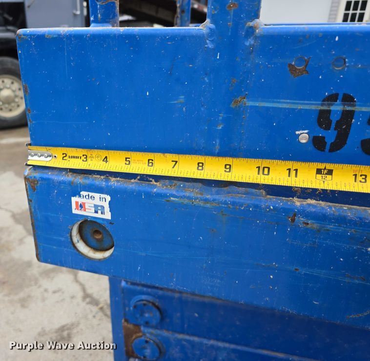 image for item DT6993 Upright, Inc. 66850-010 scissor lift