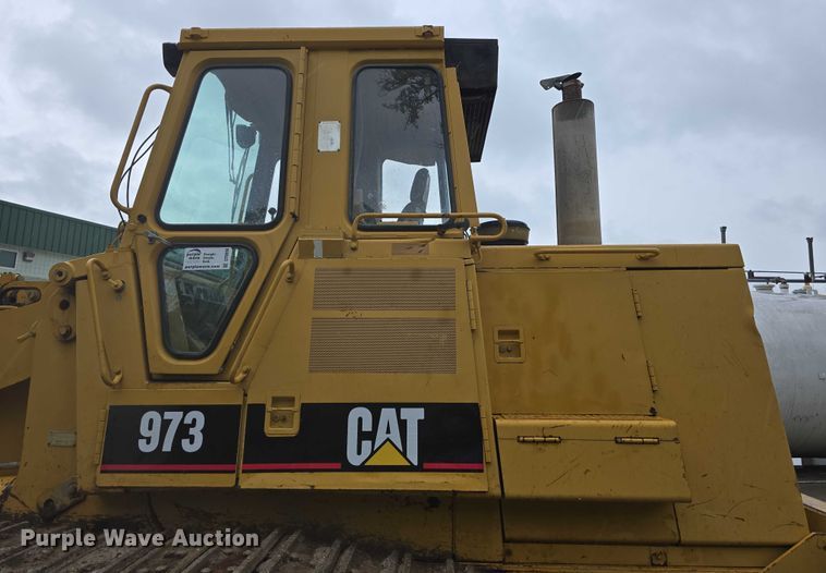 image for item DT6994 1999 Caterpillar 973 track loader