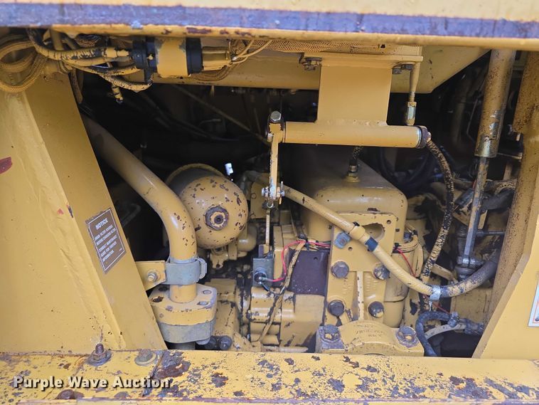 image for item DT6994 1999 Caterpillar 973 track loader