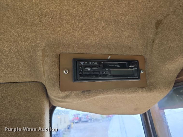 image for item DT6994 1999 Caterpillar 973 track loader