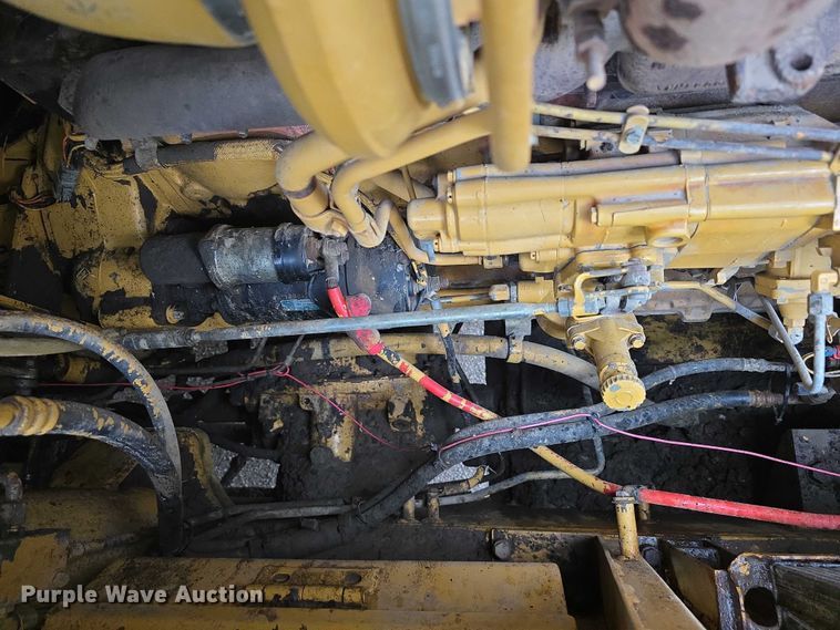 image for item DT6994 1999 Caterpillar 973 track loader