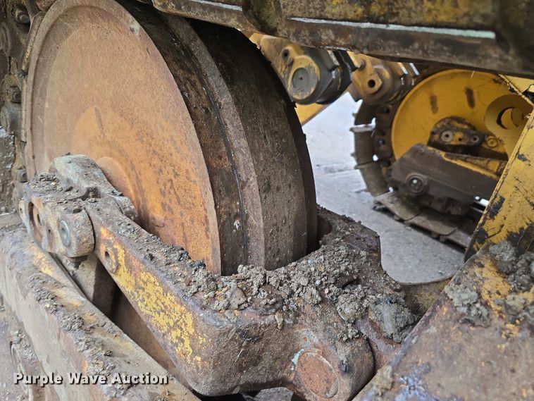 image for item DT6994 1999 Caterpillar 973 track loader