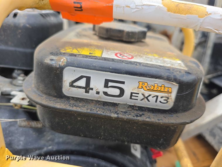 image for item DT6995 (4) concrete saws