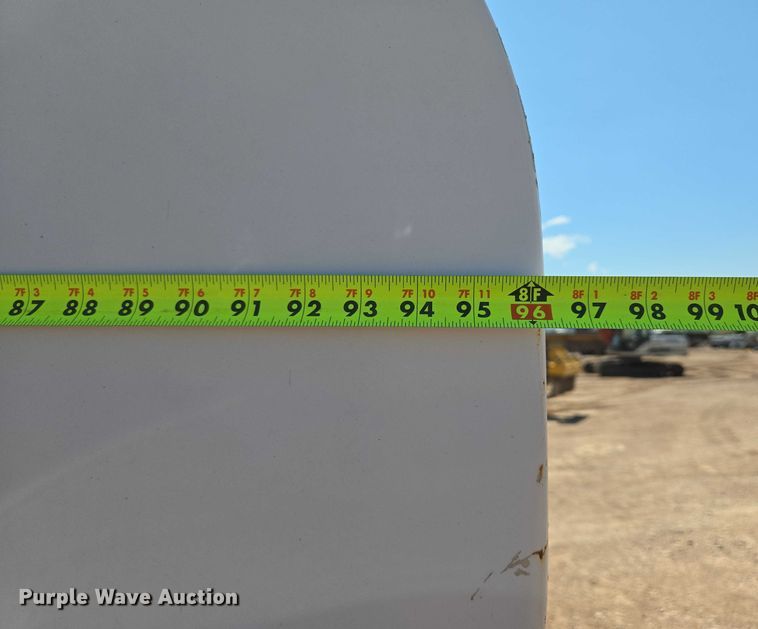 image for item DT7228 1999 Freightliner FL70 water truck