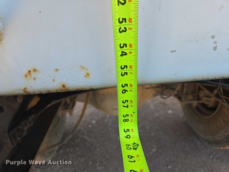 image for item DT7228 1999 Freightliner FL70 water truck