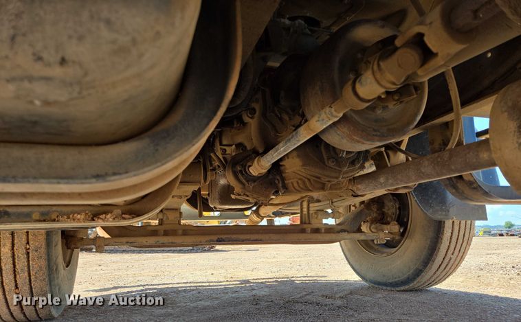 image for item DT7228 1999 Freightliner FL70 water truck