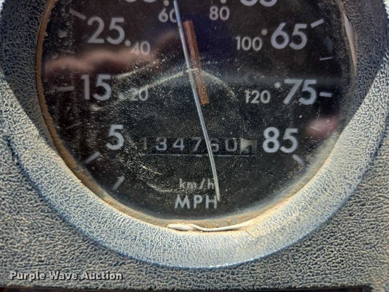 image for item DT7228 1999 Freightliner FL70 water truck