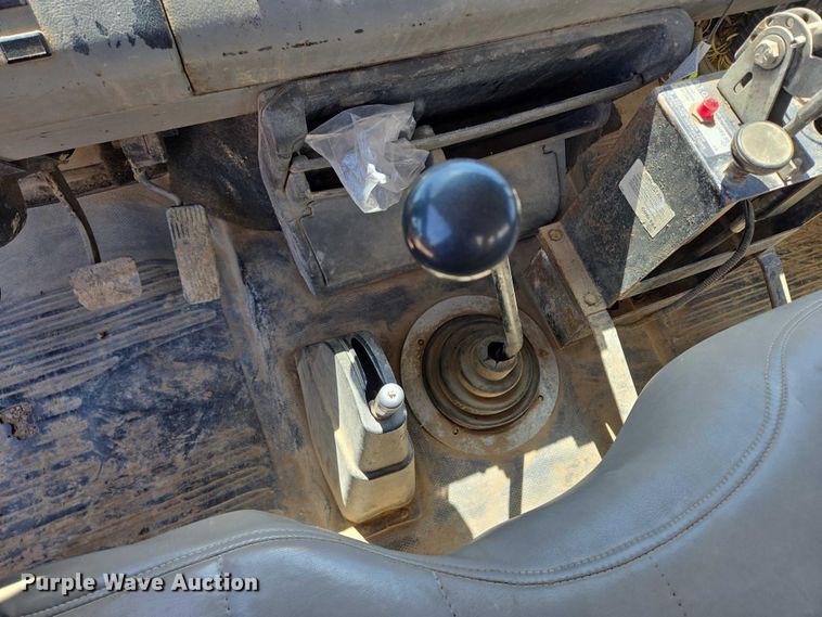 image for item DT7228 1999 Freightliner FL70 water truck