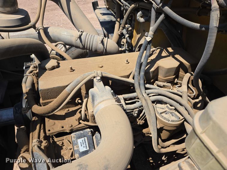 image for item DT7228 1999 Freightliner FL70 water truck