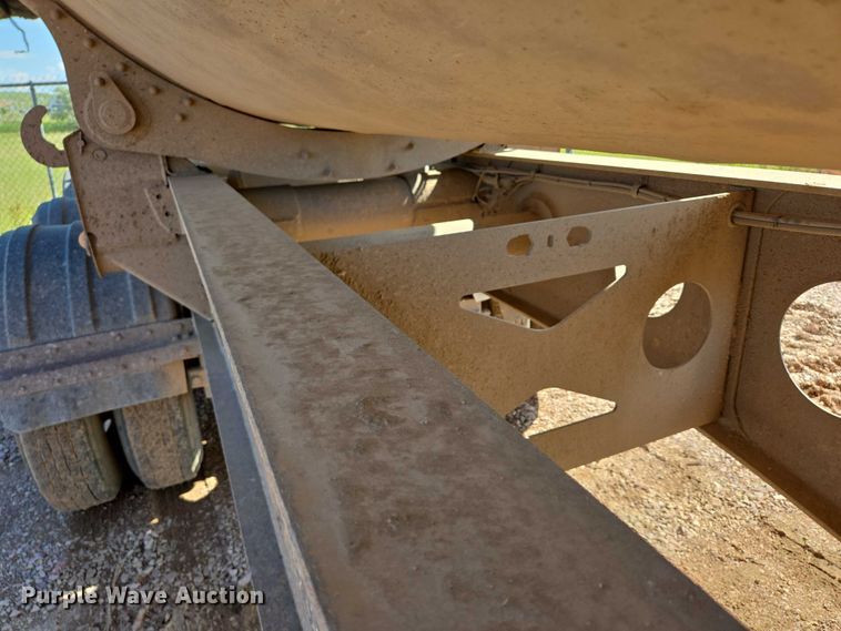 image for item DT7229 2006 Sidump'r SDR325 side dump trailer