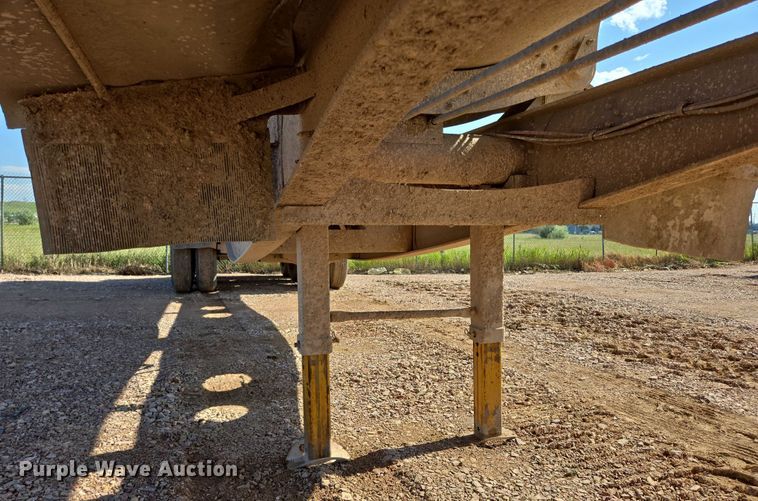 image for item DT7229 2006 Sidump'r SDR325 side dump trailer