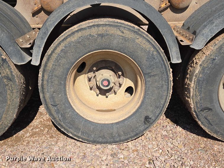 image for item DT7229 2006 Sidump'r SDR325 side dump trailer