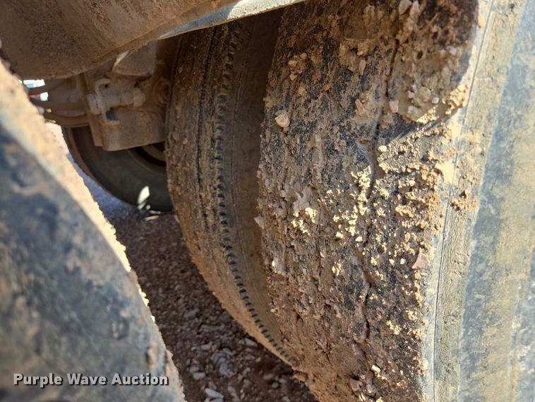 image for item DT7229 2006 Sidump'r SDR325 side dump trailer