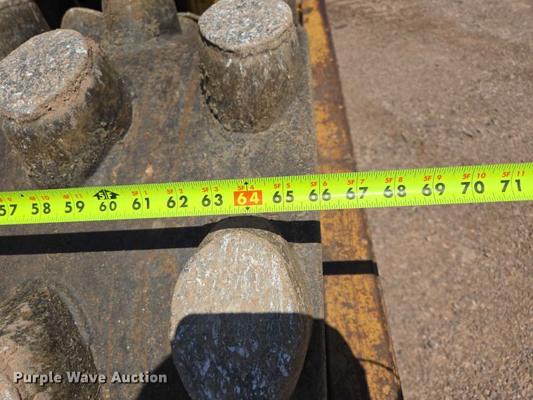 image for item DT7230 1997 Caterpillar CP-433C single drum vibratory roller