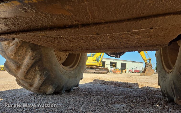 image for item DT7230 1997 Caterpillar CP-433C single drum vibratory roller