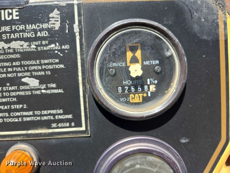 image for item DT7230 1997 Caterpillar CP-433C single drum vibratory roller