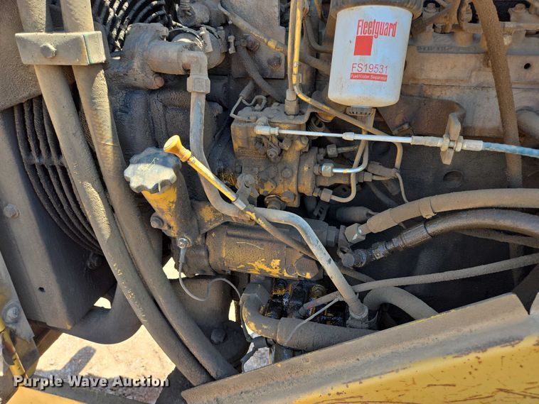 image for item DT7230 1997 Caterpillar CP-433C single drum vibratory roller