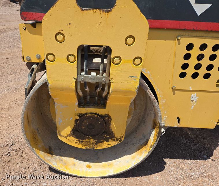 image for item DT7231 Hypac C754B double drum vibratory roller