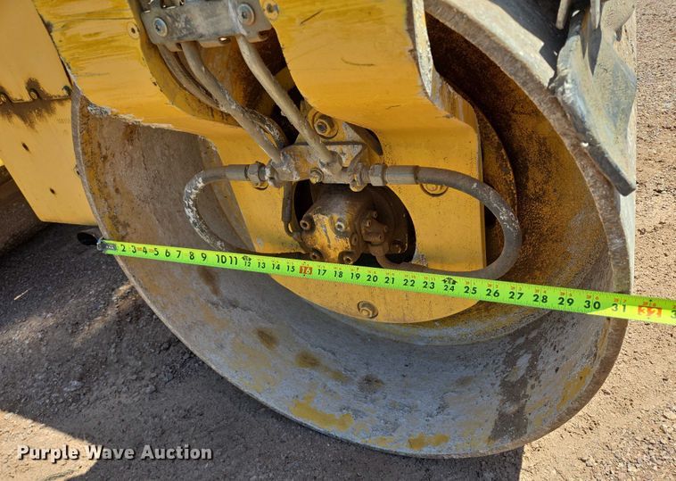 image for item DT7231 Hypac C754B double drum vibratory roller