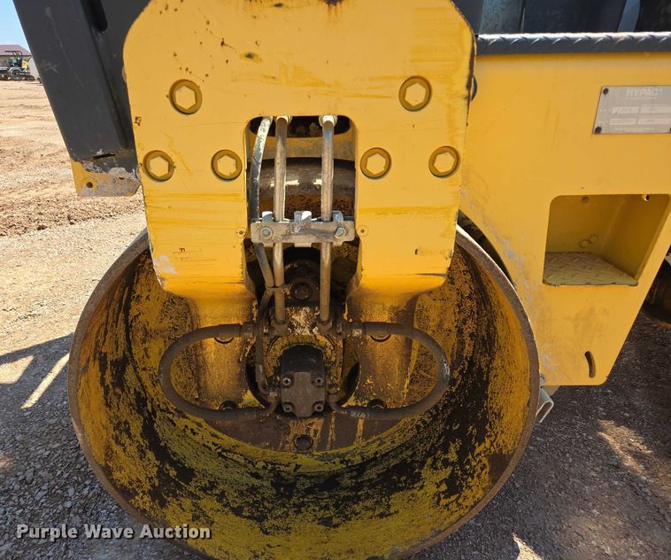 image for item DT7231 Hypac C754B double drum vibratory roller