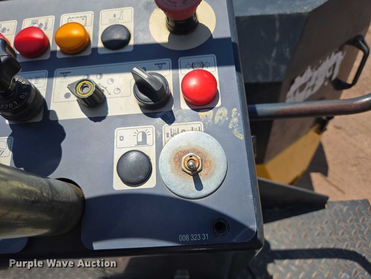 image for item DT7231 Hypac C754B double drum vibratory roller