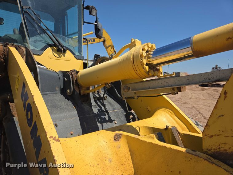 image for item DT7232 2014 Komatsu WA320-7 wheel loader