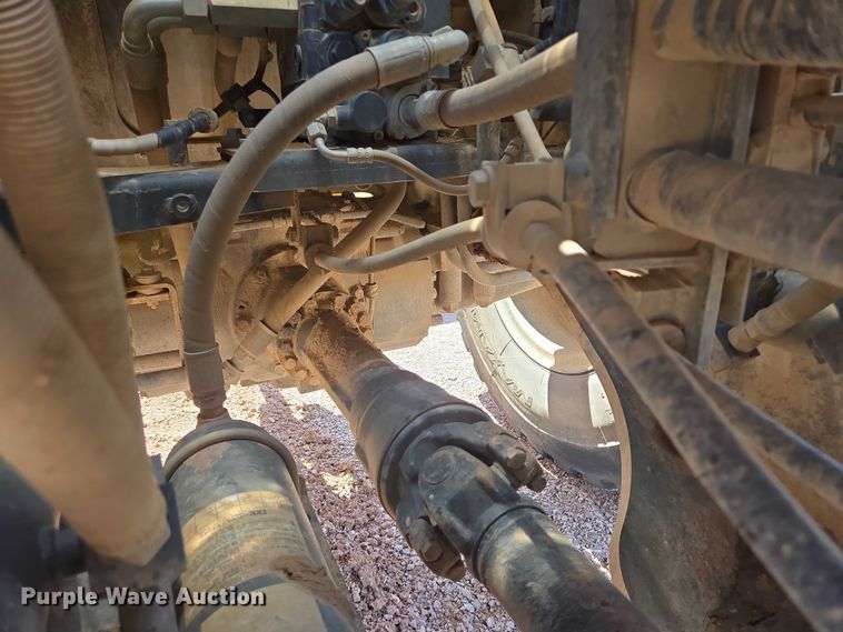 image for item DT7232 2014 Komatsu WA320-7 wheel loader