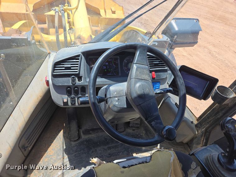 image for item DT7232 2014 Komatsu WA320-7 wheel loader