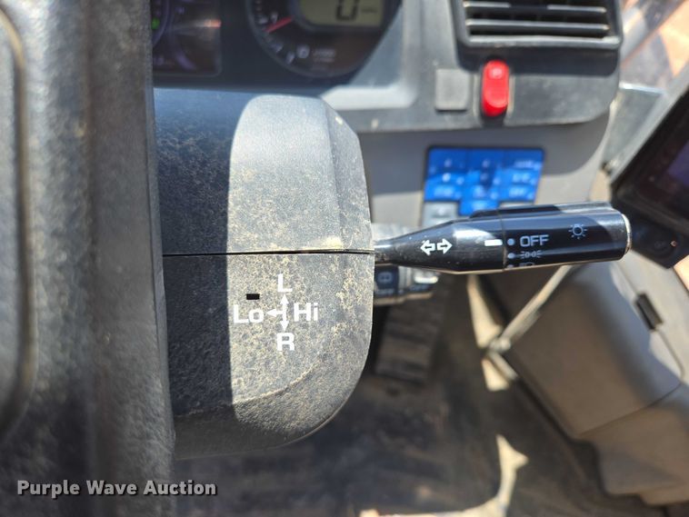 image for item DT7232 2014 Komatsu WA320-7 wheel loader