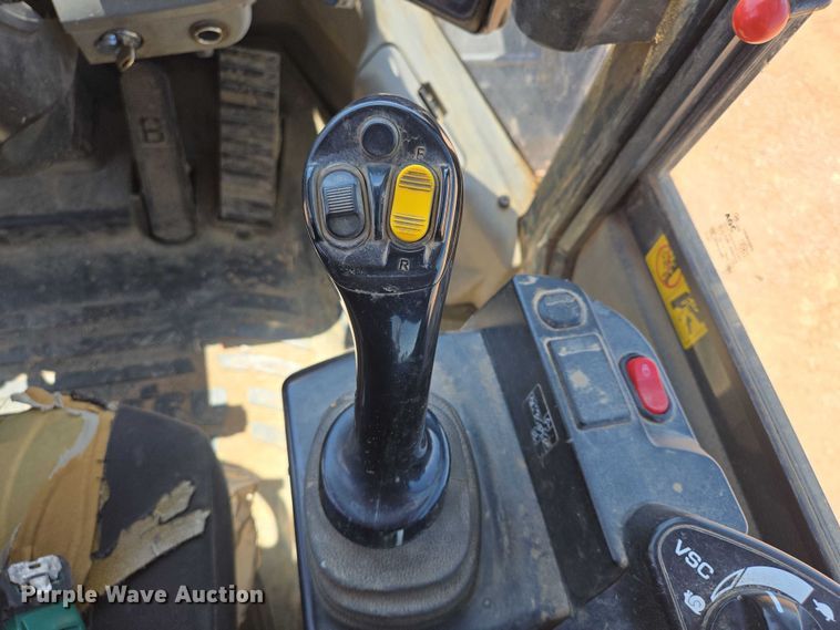 image for item DT7232 2014 Komatsu WA320-7 wheel loader