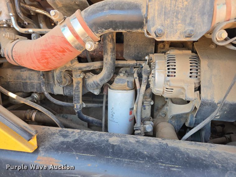 image for item DT7232 2014 Komatsu WA320-7 wheel loader