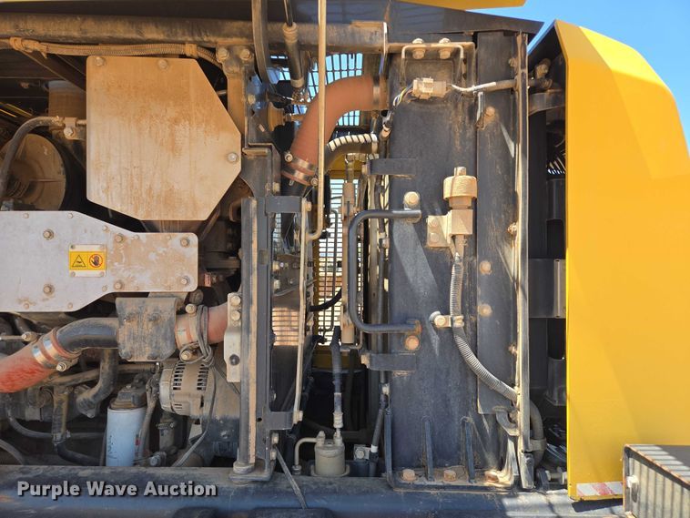 image for item DT7232 2014 Komatsu WA320-7 wheel loader