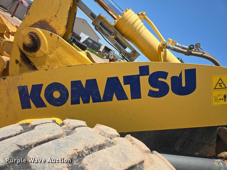 image for item DT7232 2014 Komatsu WA320-7 wheel loader
