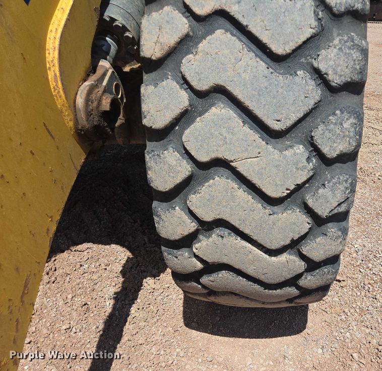image for item DT7232 2014 Komatsu WA320-7 wheel loader