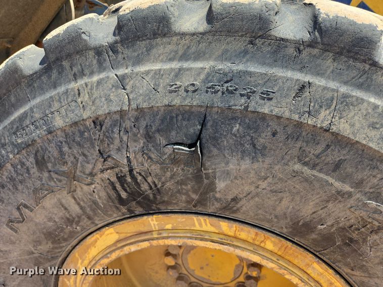 image for item DT7232 2014 Komatsu WA320-7 wheel loader