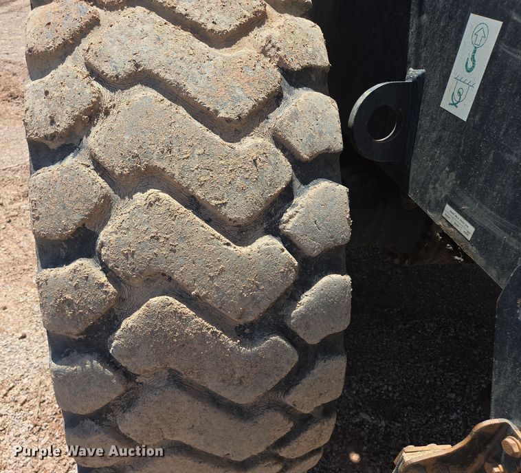 image for item DT7232 2014 Komatsu WA320-7 wheel loader