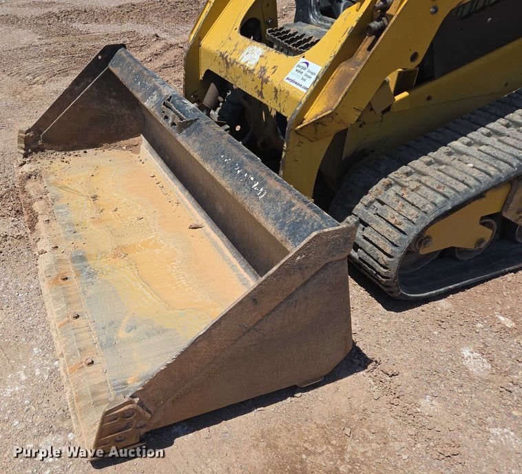 image for item DT7233 2019 Caterpillar 259D tracked skid steer loader