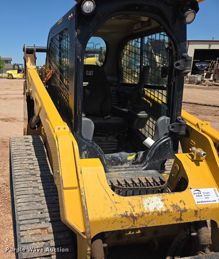 image for item DT7233 2019 Caterpillar 259D tracked skid steer loader