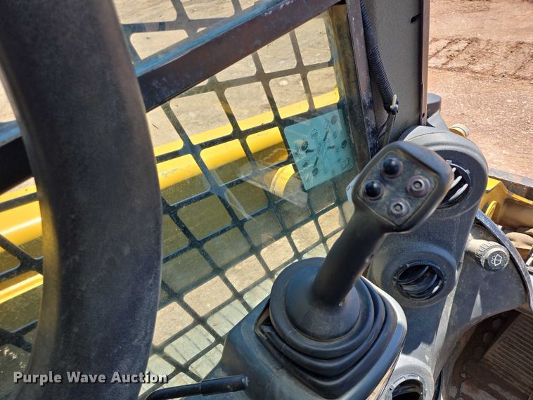 image for item DT7233 2019 Caterpillar 259D tracked skid steer loader