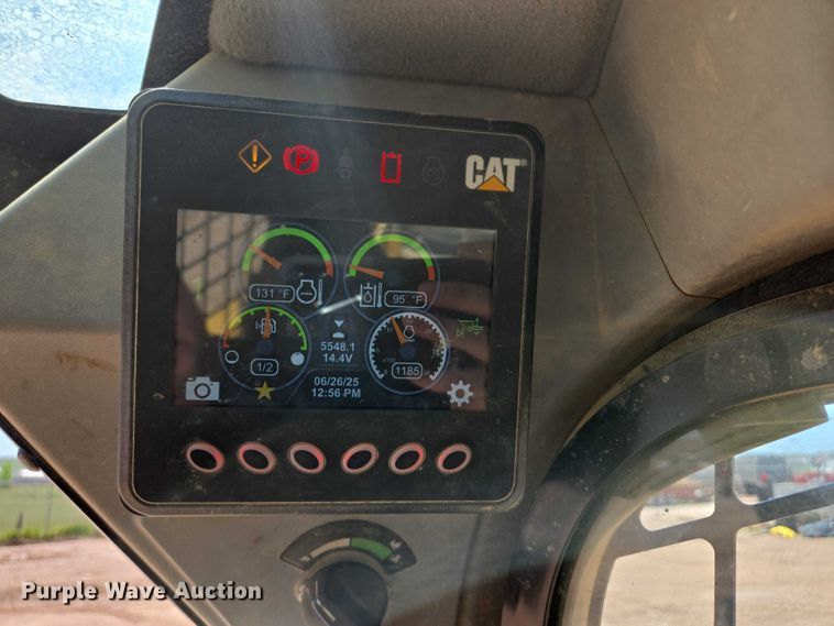 image for item DT7233 2019 Caterpillar 259D tracked skid steer loader