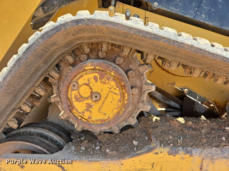 image for item DT7233 2019 Caterpillar 259D tracked skid steer loader
